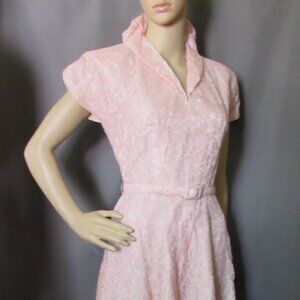 SALE Pretty 1950 Era Pink Lace Dress Cap Sleeves Full Skirt Stand Up Collar